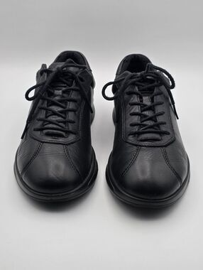 Women's 9 Black Leather Lace-Up Casual Shoes Work Wear Casual All Day Comfort